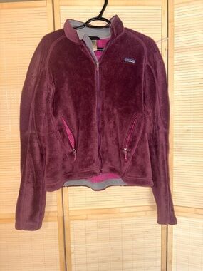 Patagonia Women's Burgundy Plush Full-Zip Teddy Fleece Jacket